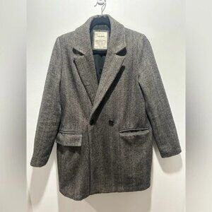PULL & BEAR size M oversized long sleeve coat, with pockets, liner